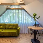 Smelynas Boutique & Apartman *