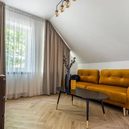 Smelynas Boutique & Apartment *