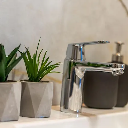 Smelynas Boutique & * Połąga