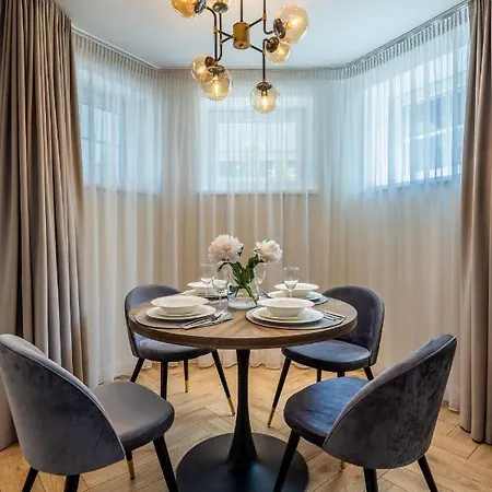 Smelynas Boutique & * Połąga