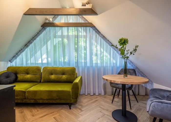 Smelynas Boutique & Apartman *